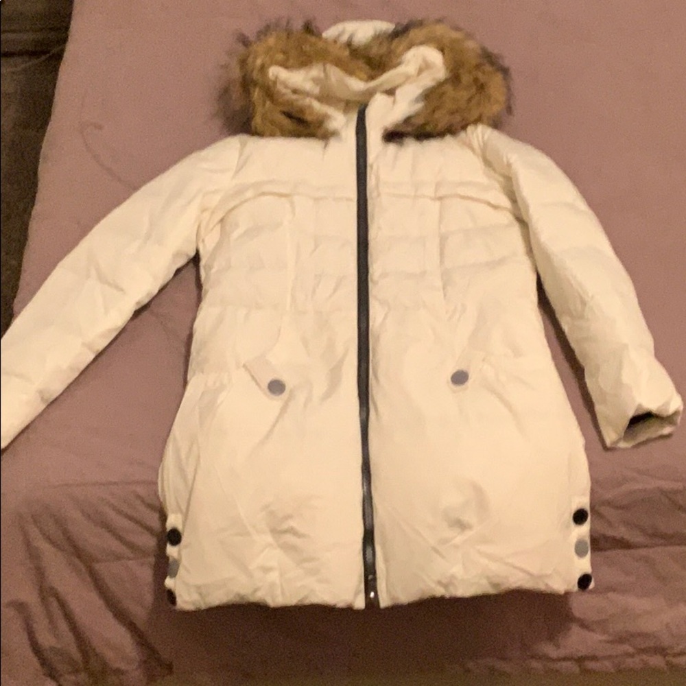 Faux fur hood white winter coat